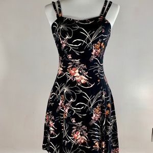 Floral print A-line dress with double straps